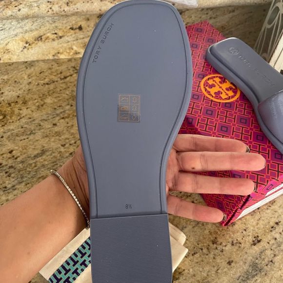 New Tory Burch sandals 💙 - Picture 5 of 6